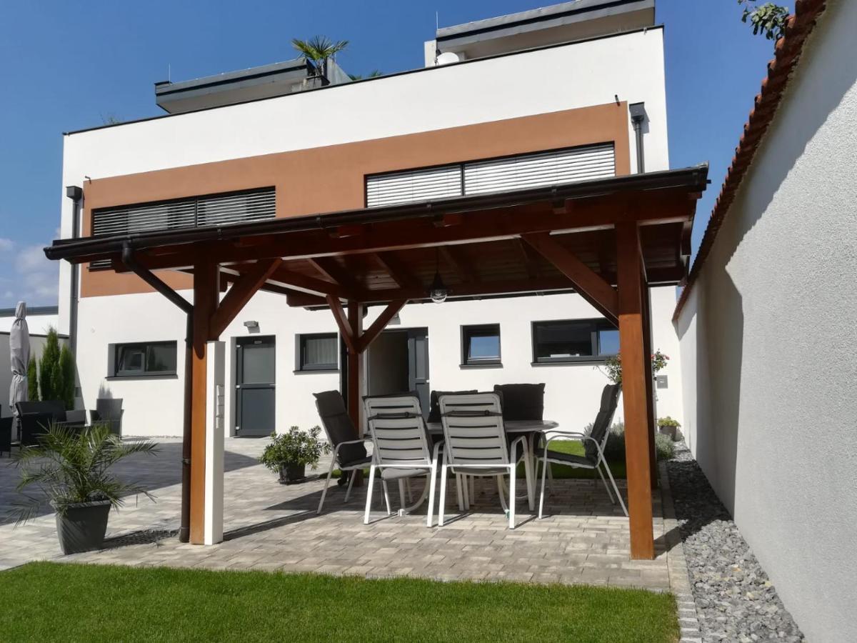 Penthouse Griemann 1 Mit Infrarotkabine Und Eigener Dachterrasse Fuer Max 4 Personen Illmitz Exterior photo